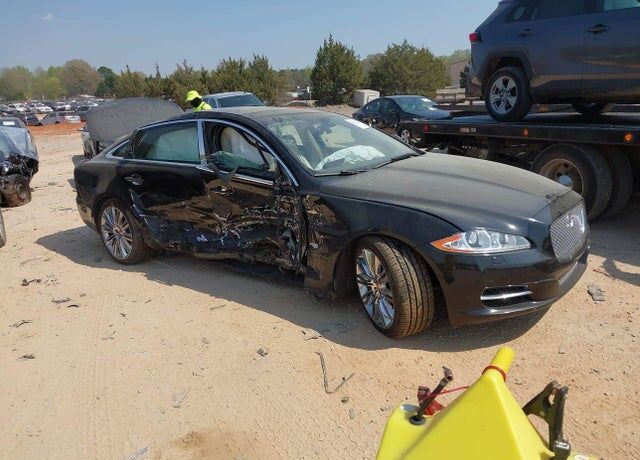 2015 JAGUAR XJ