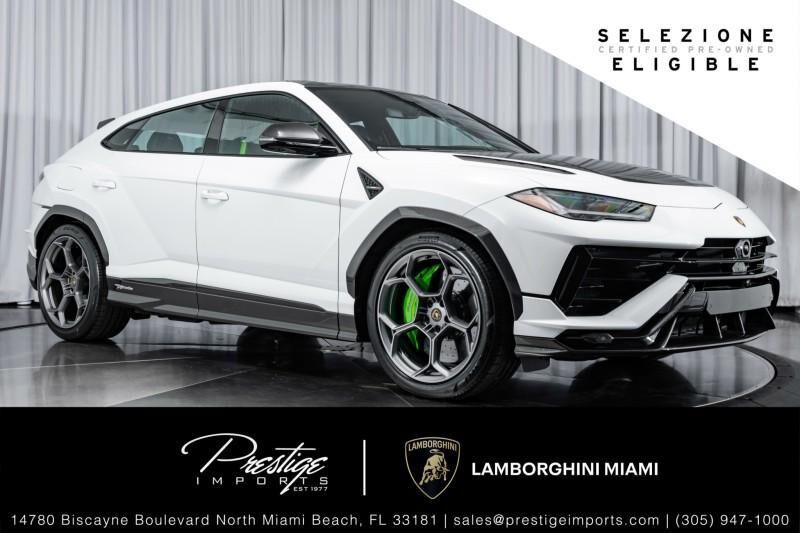 2024 LAMBORGHINI URUS