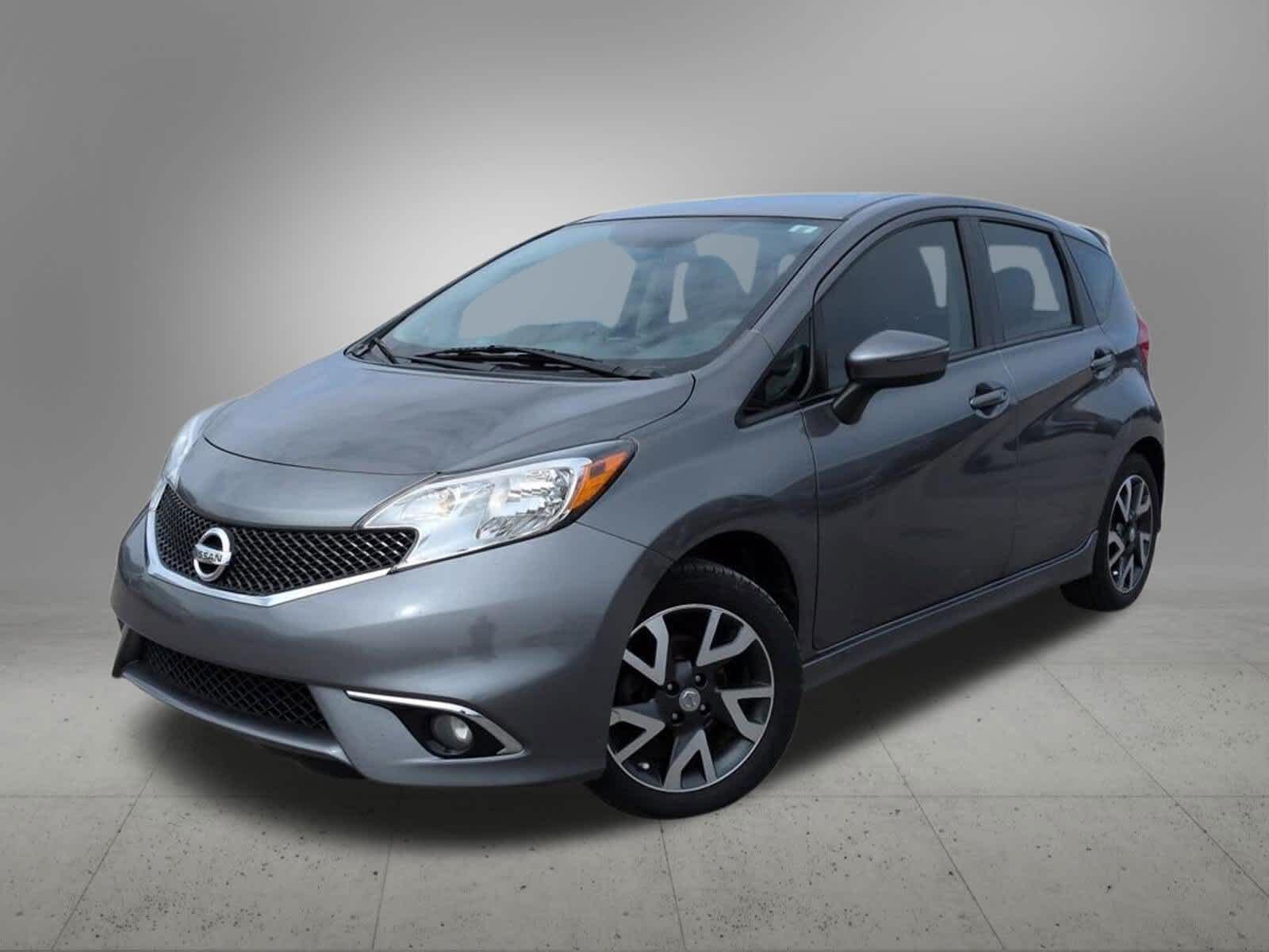 2016 NISSAN Versa