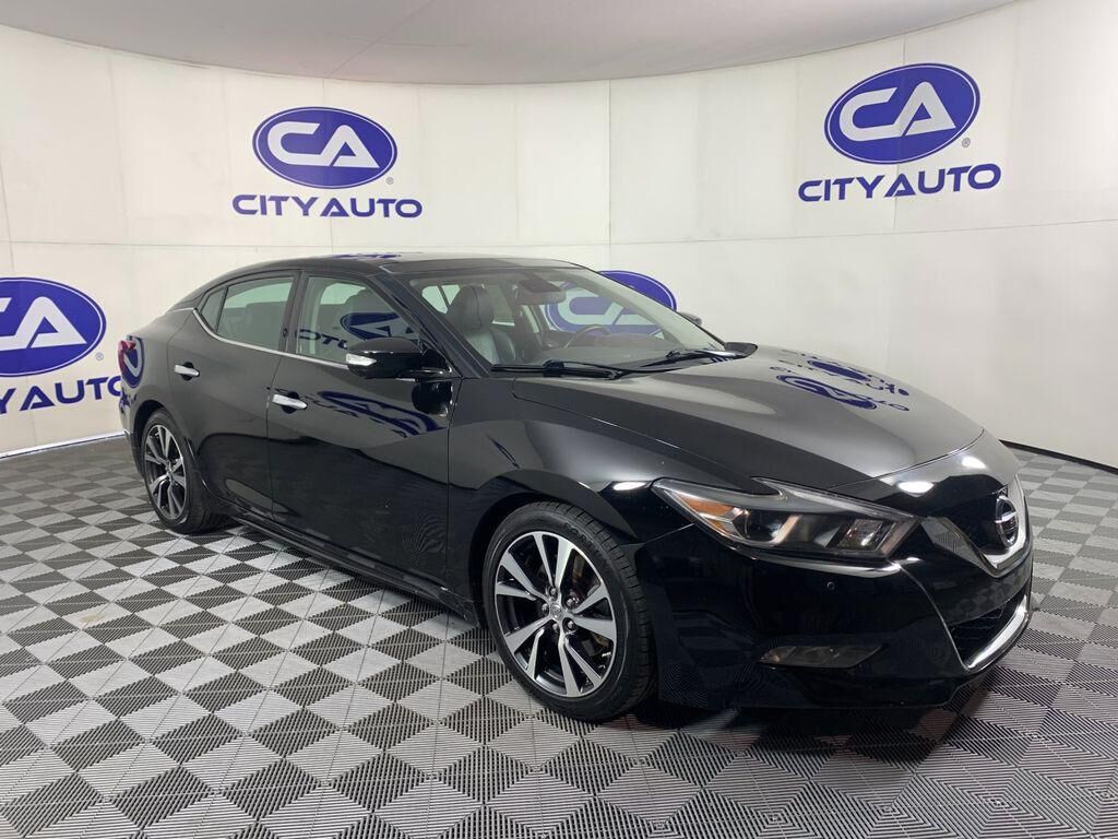 2017 NISSAN Maxima