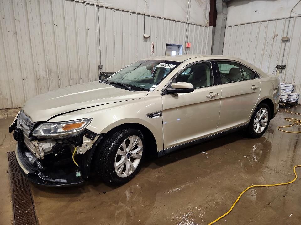 2010 FORD Taurus