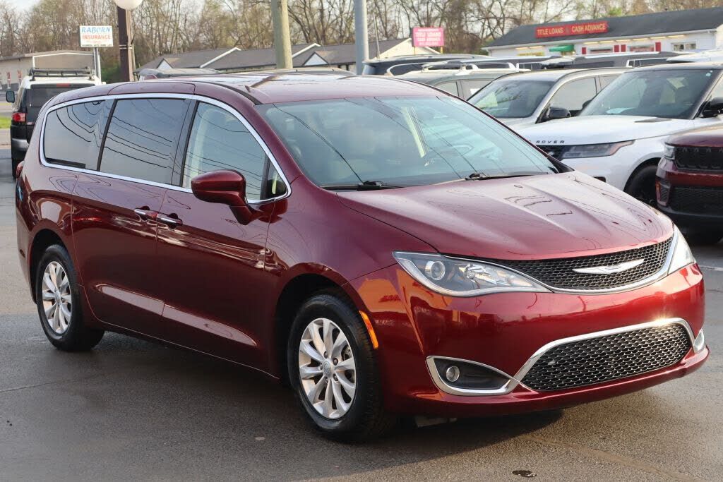 2019 CHRYSLER Pacifica