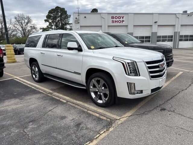 2016 CADILLAC Escalade
