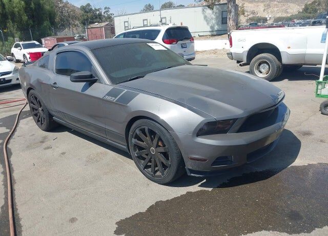 2010 FORD Mustang