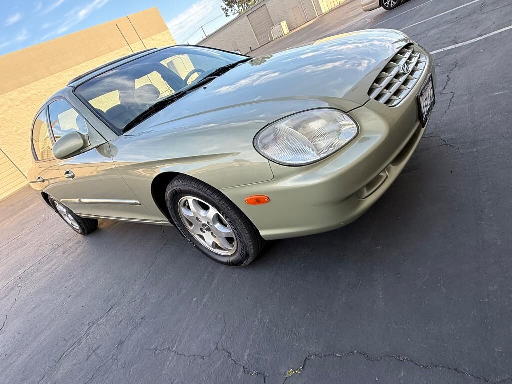 2000 HYUNDAI Sonata