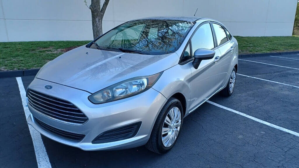 2015 FORD Fiesta