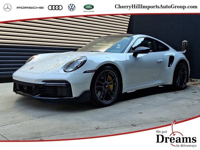 2025 PORSCHE 911
