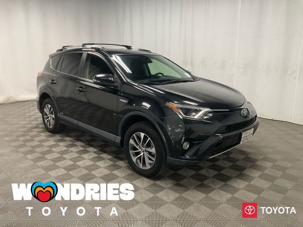 2017 TOYOTA RAV4