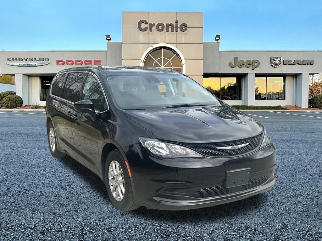 2023 CHRYSLER Voyager