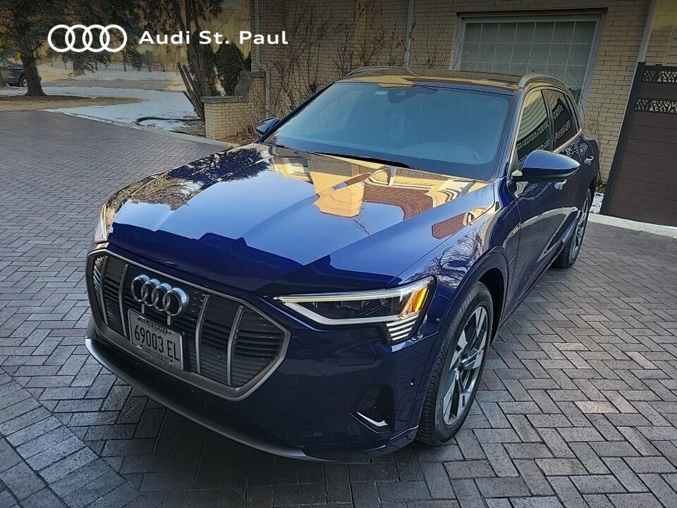 2023 AUDI e-tron
