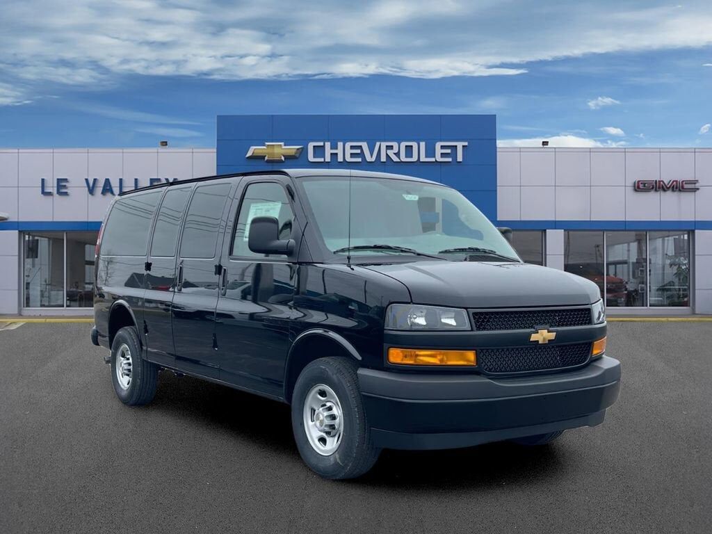 2026 CHEVROLET Express