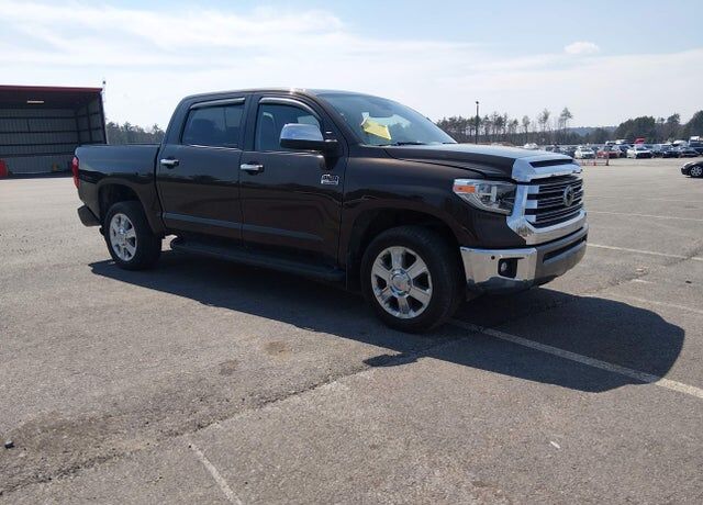 2020 TOYOTA Tundra