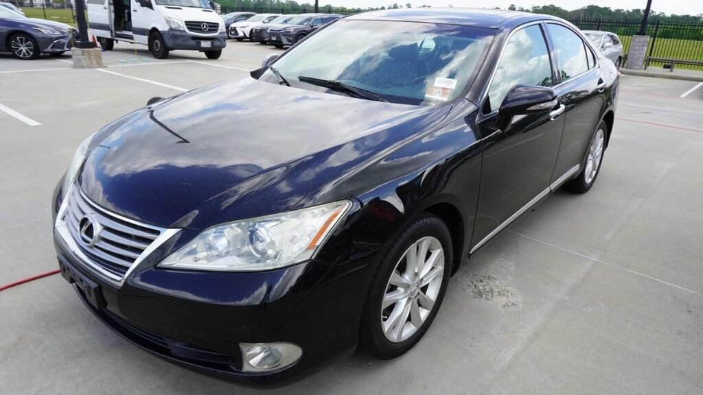 2011 LEXUS ES