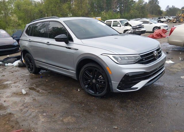 2022 VOLKSWAGEN Tiguan