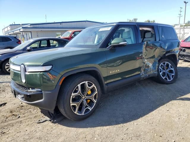 2023 RIVIAN R1S