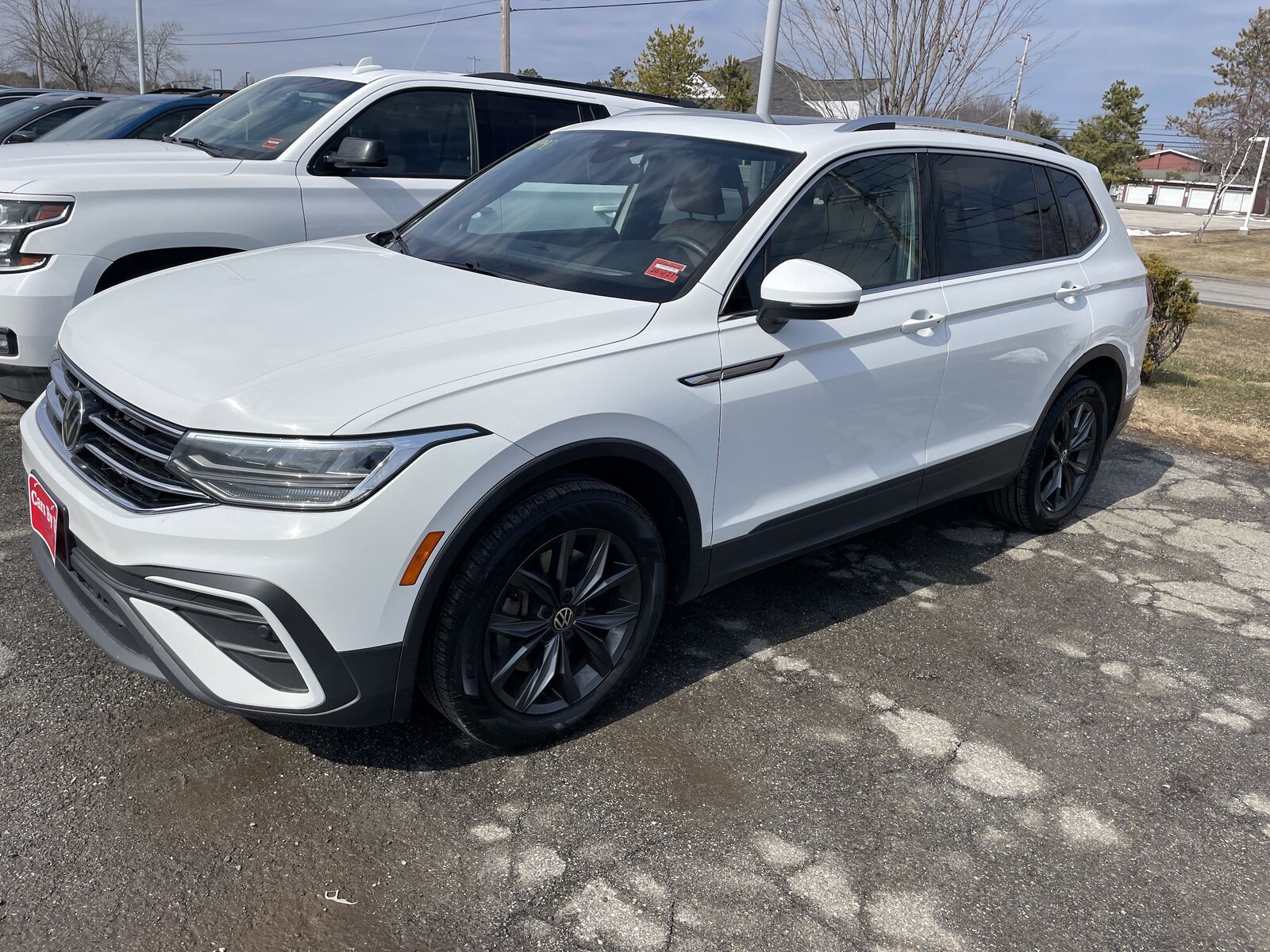 2022 VOLKSWAGEN Tiguan