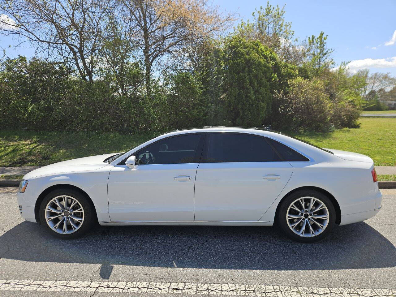 2014 AUDI A8