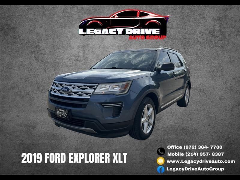 2019 FORD Explorer