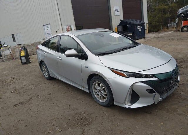 2018 TOYOTA Prius