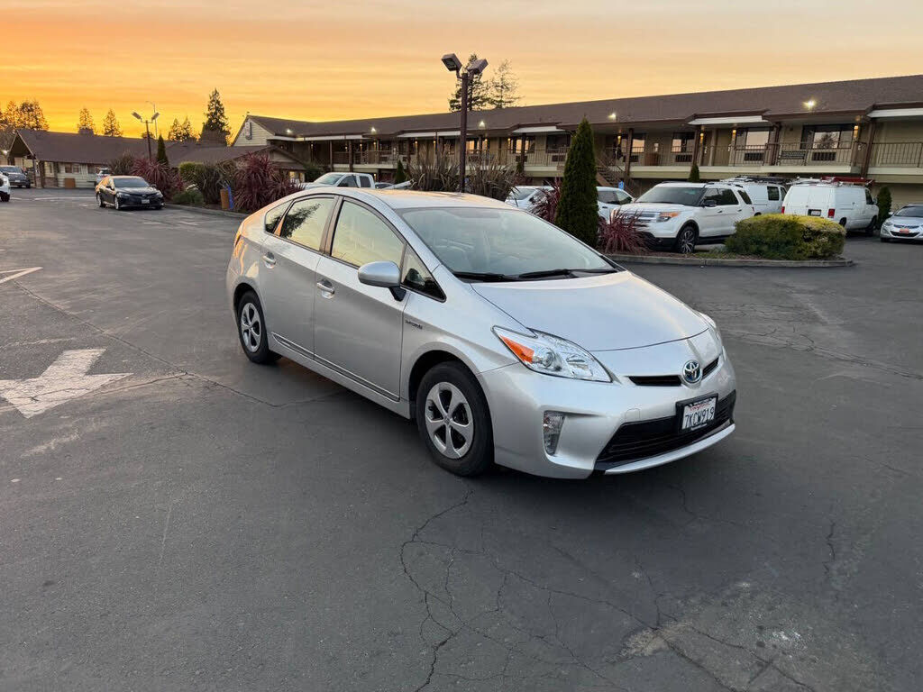 2015 TOYOTA PRIUS