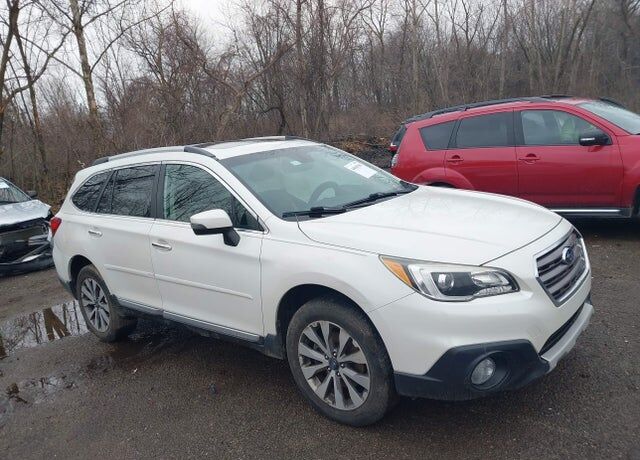 2017 SUBARU Outback
