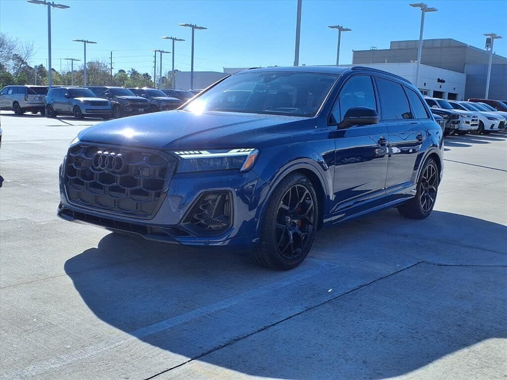 2025 Audi SQ7