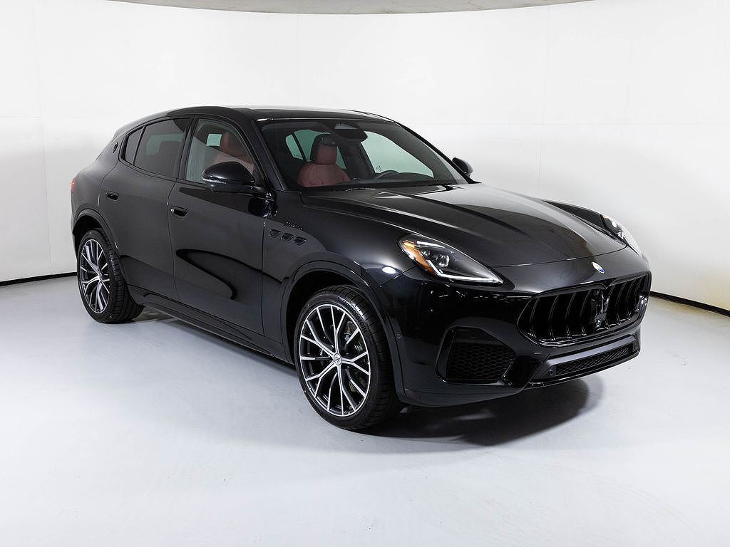 2026 MASERATI Grecale