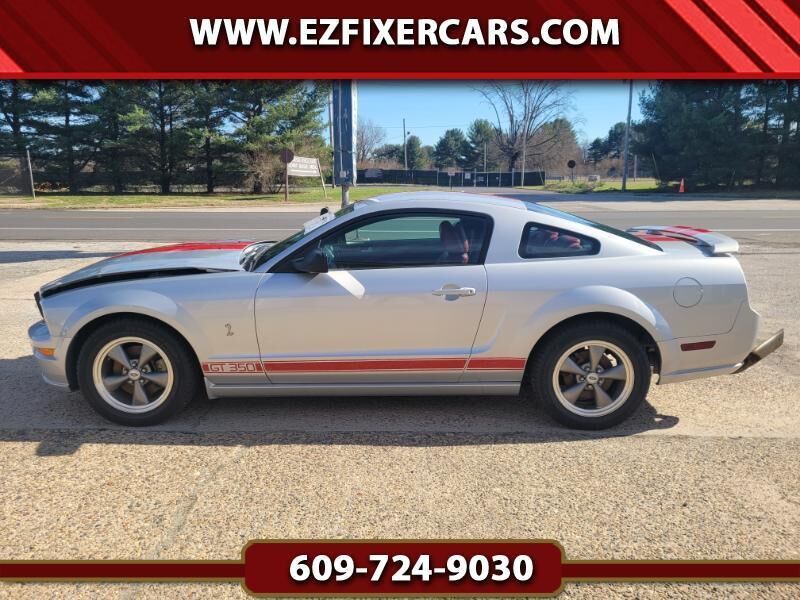 2005 FORD Mustang