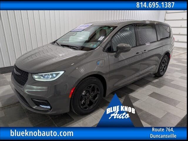 2022 CHRYSLER Pacifica