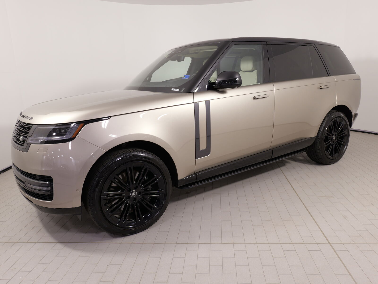2025 LAND ROVER Range Rover