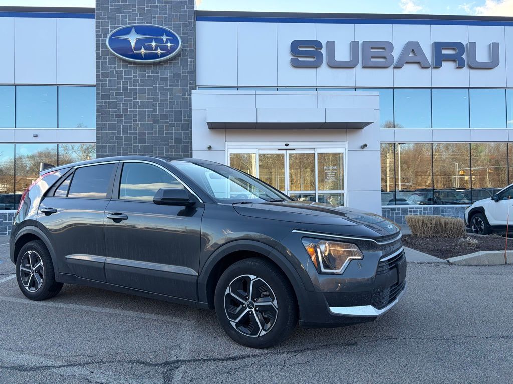 2025 KIA Niro