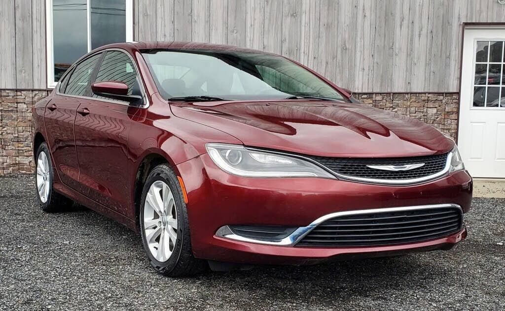 2016 CHRYSLER 200