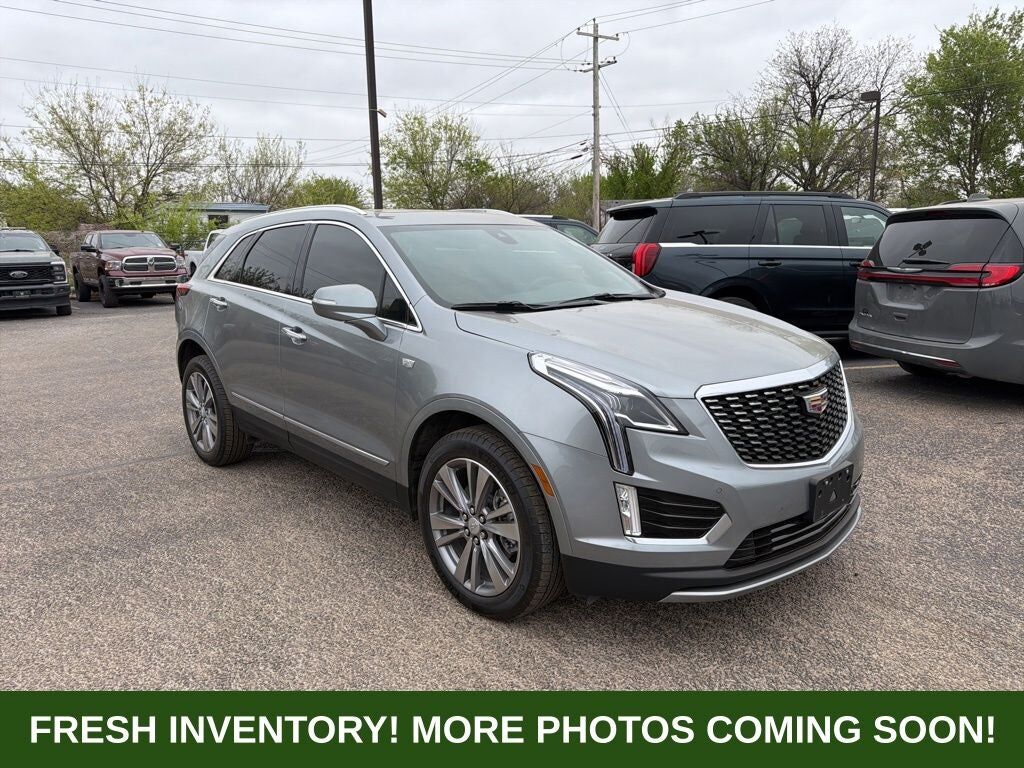 2025 CADILLAC XT5