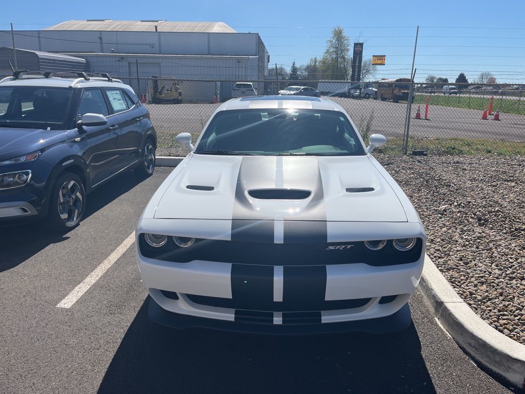 2016 DODGE Challenger