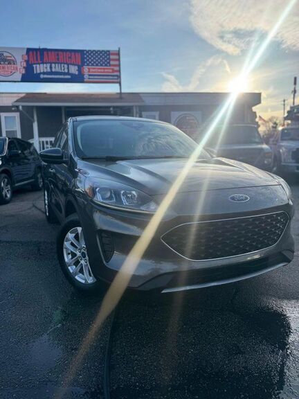 2020 FORD Escape