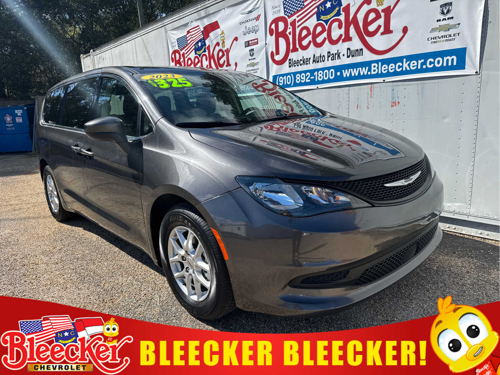 2023 CHRYSLER Voyager