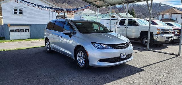 2022 CHRYSLER Voyager