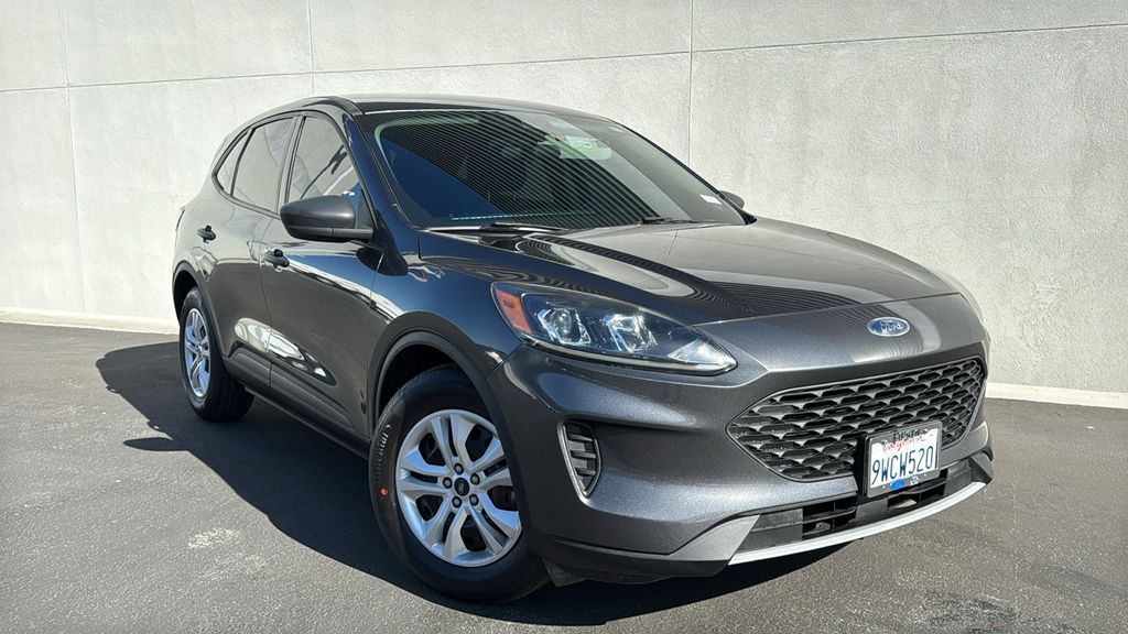 2020 FORD Escape