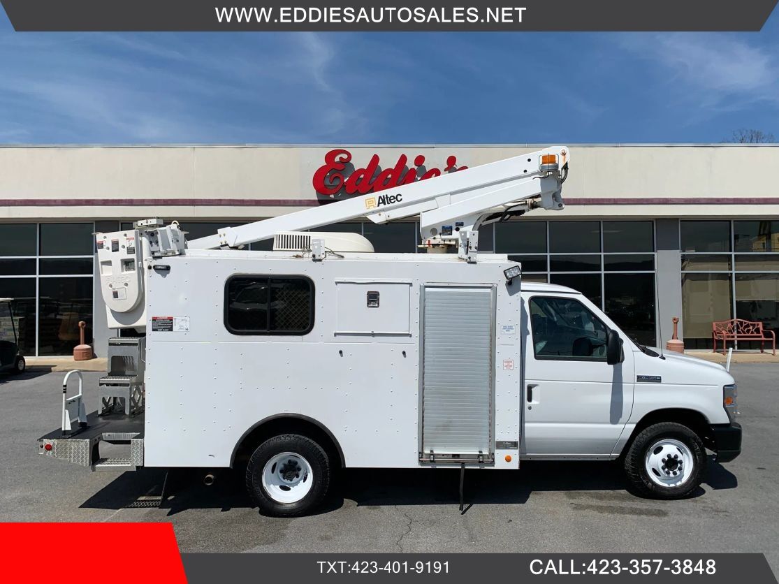 2019 FORD E-350