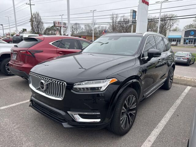 2021 VOLVO XC90