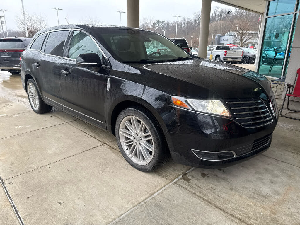 2018 LINCOLN MKT