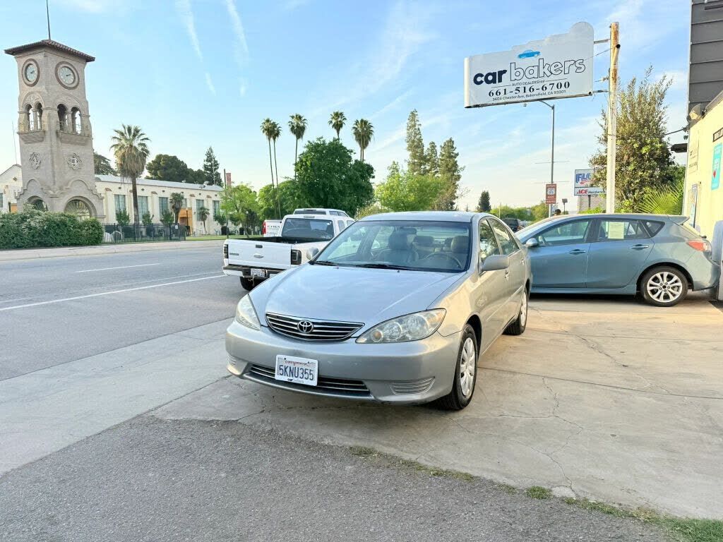 2005 TOYOTA Camry