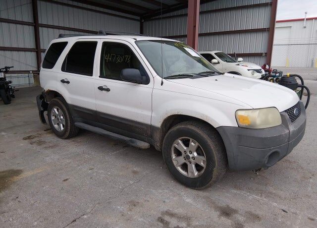 2005 FORD Escape