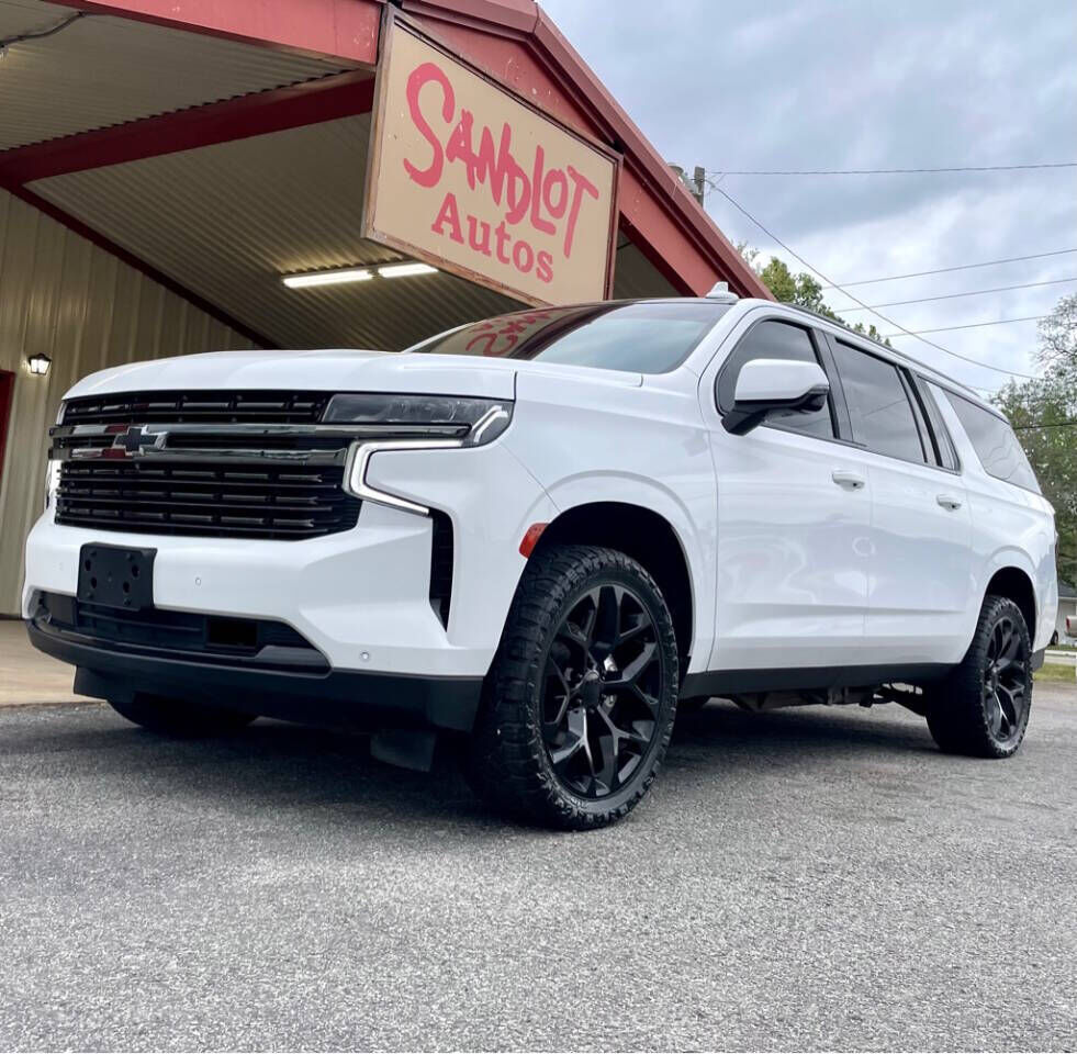 2022 CHEVROLET Suburban