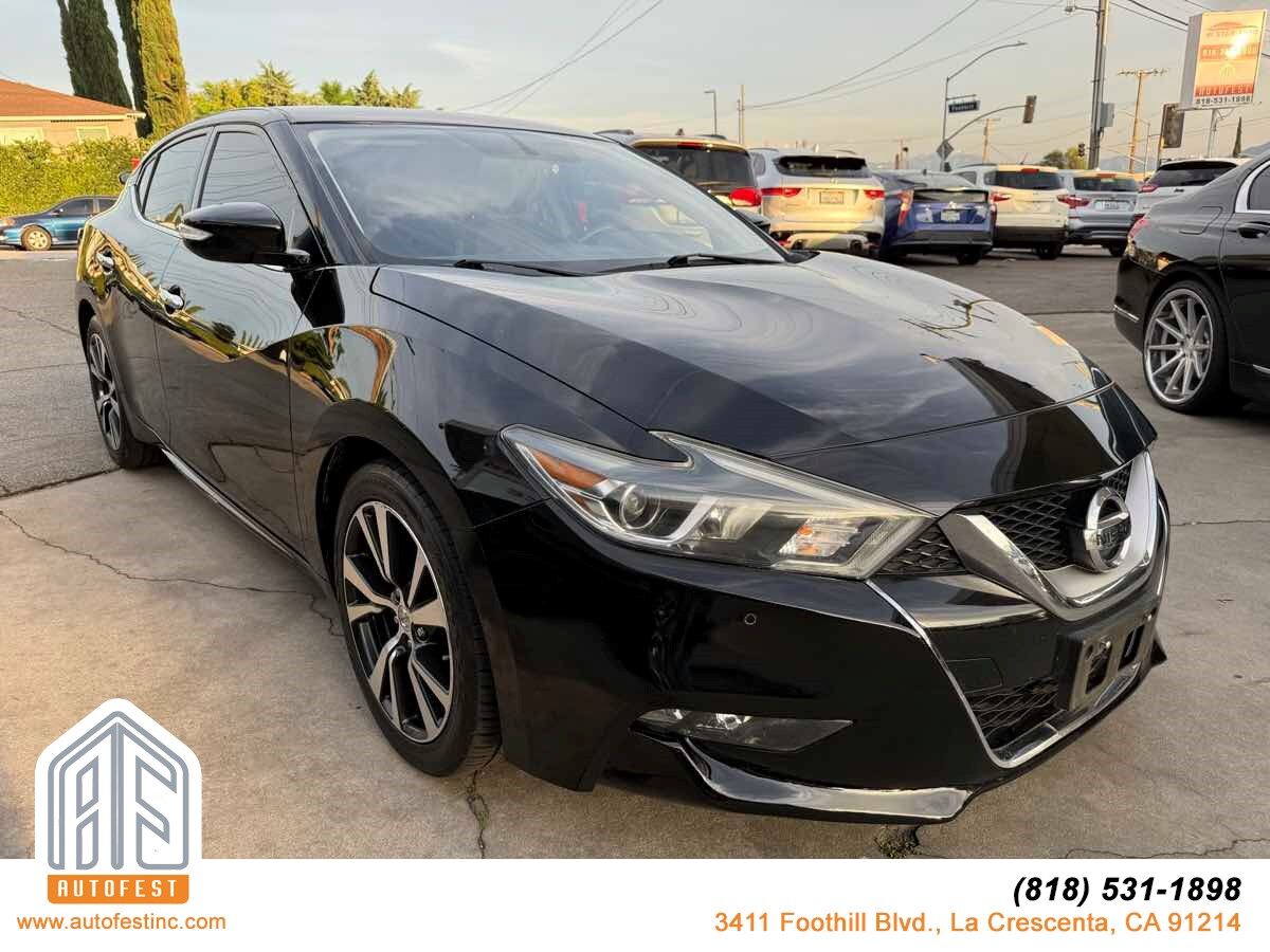 2017 NISSAN Maxima