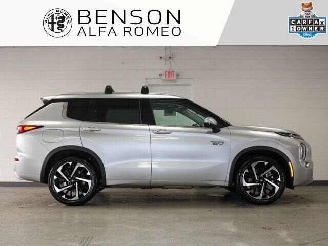 2023 MITSUBISHI Outlander