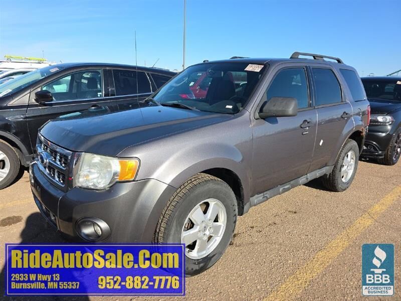2011 FORD Escape
