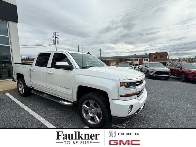 2018 CHEVROLET Silverado
