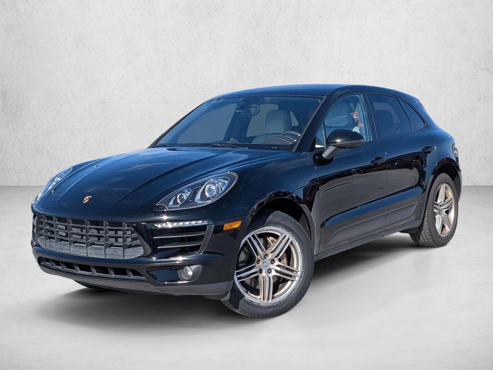 2015 PORSCHE Macan