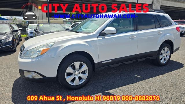 2011 SUBARU Outback